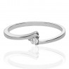 Solitario cruzado oro blanco 18K circonita