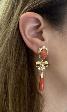 Pendientes coral ¨LOLA¨Oro 18K