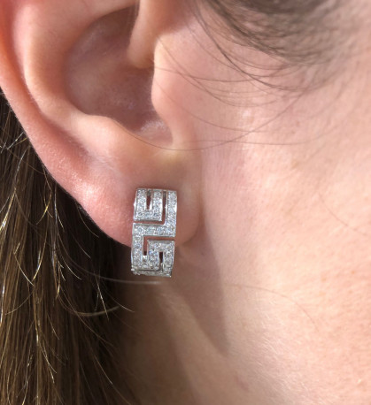 Pendientes ¨Eilyn¨oro 18k y diamantes 